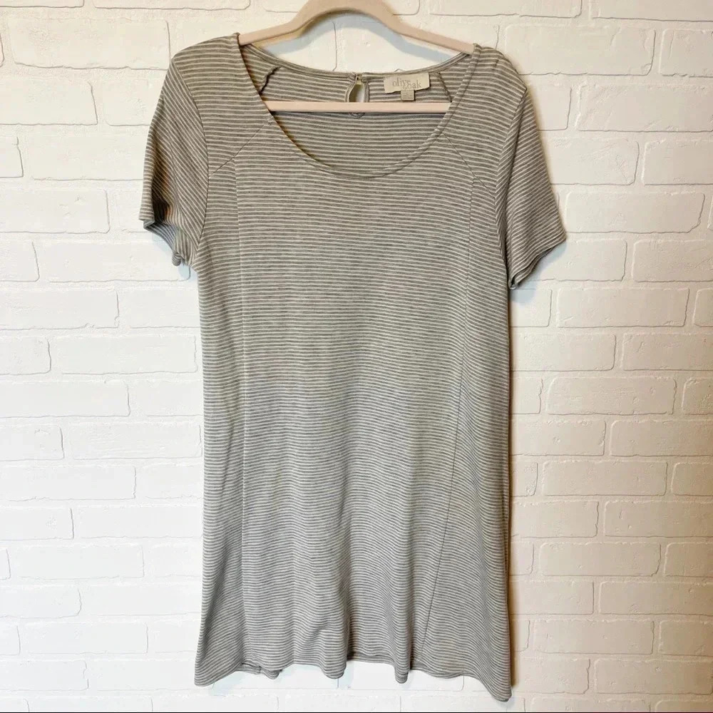 Olive and Oak Gray Striped T-shirt Dress Sz Large